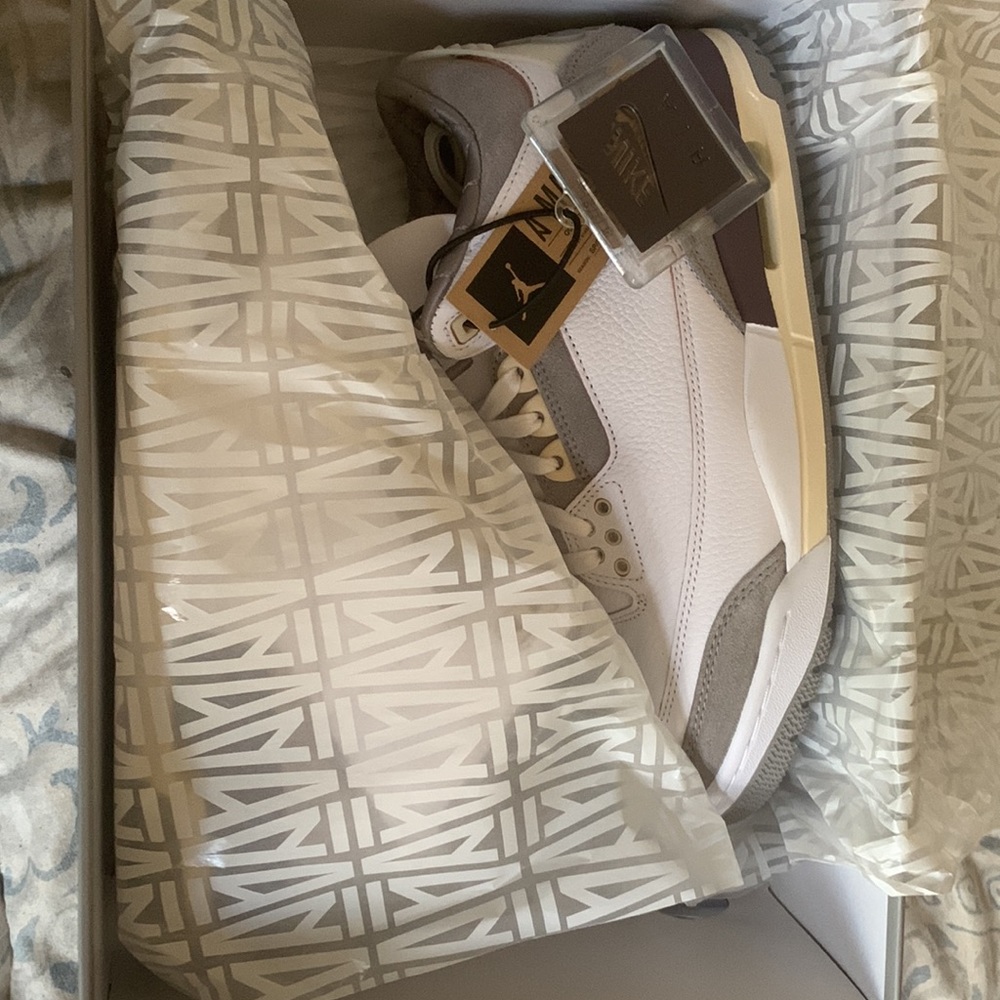 Jordan’ 3 - Picture 3 of 6